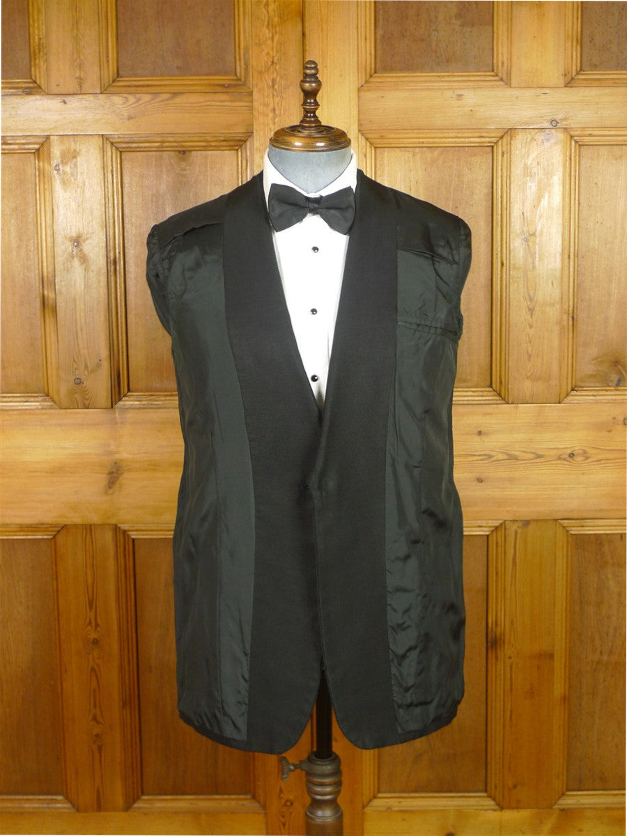 26/0148 vintage 1970s 1980s black mohair dinner jacket w/ grosgrain silk facings 40 long