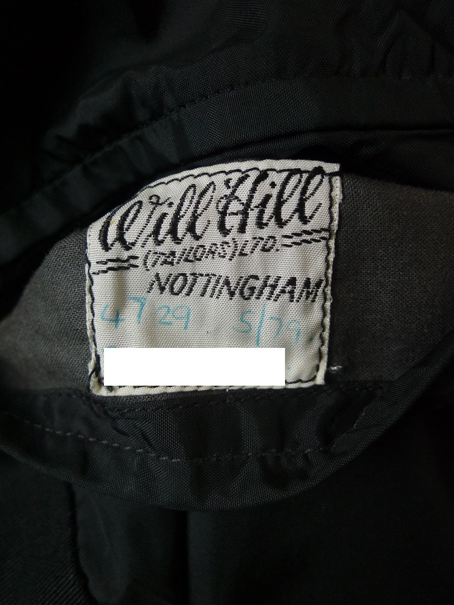 26/0148 vintage 1970s 1980s black mohair dinner jacket w/ grosgrain silk facings 40 long