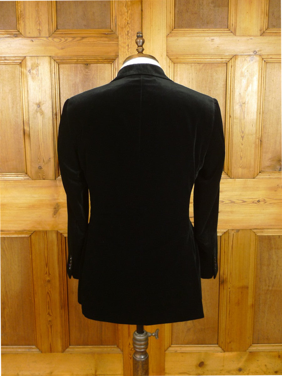 26/0150 new & lingwood black velvet jacket w/ special linings 40 short