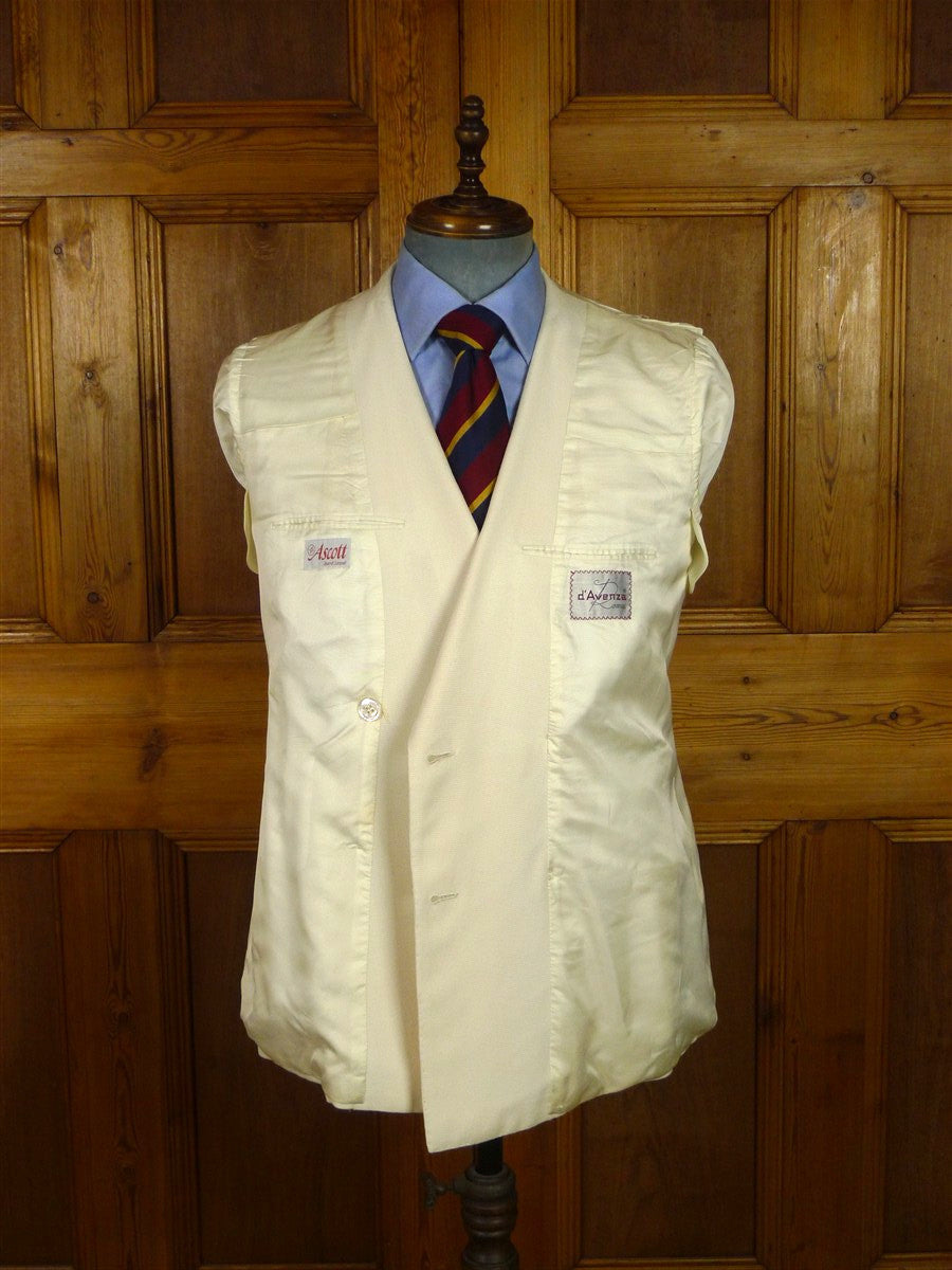 26/0157 delightful vintage d'avenza bond st. ivory white italian wool mix d/b blazer jacket 39 short