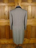 26/0174 immaculate vintage british grey herringbone overcoat coat w/ velvet collar 40