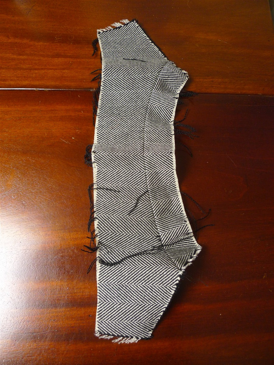 26/0174 immaculate vintage british grey herringbone overcoat coat w/ velvet collar 40