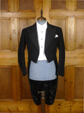 26/0210 genuine 1950s vintage british black wool evening tailcoat w/ grosgrain silk facings 39-40 regular