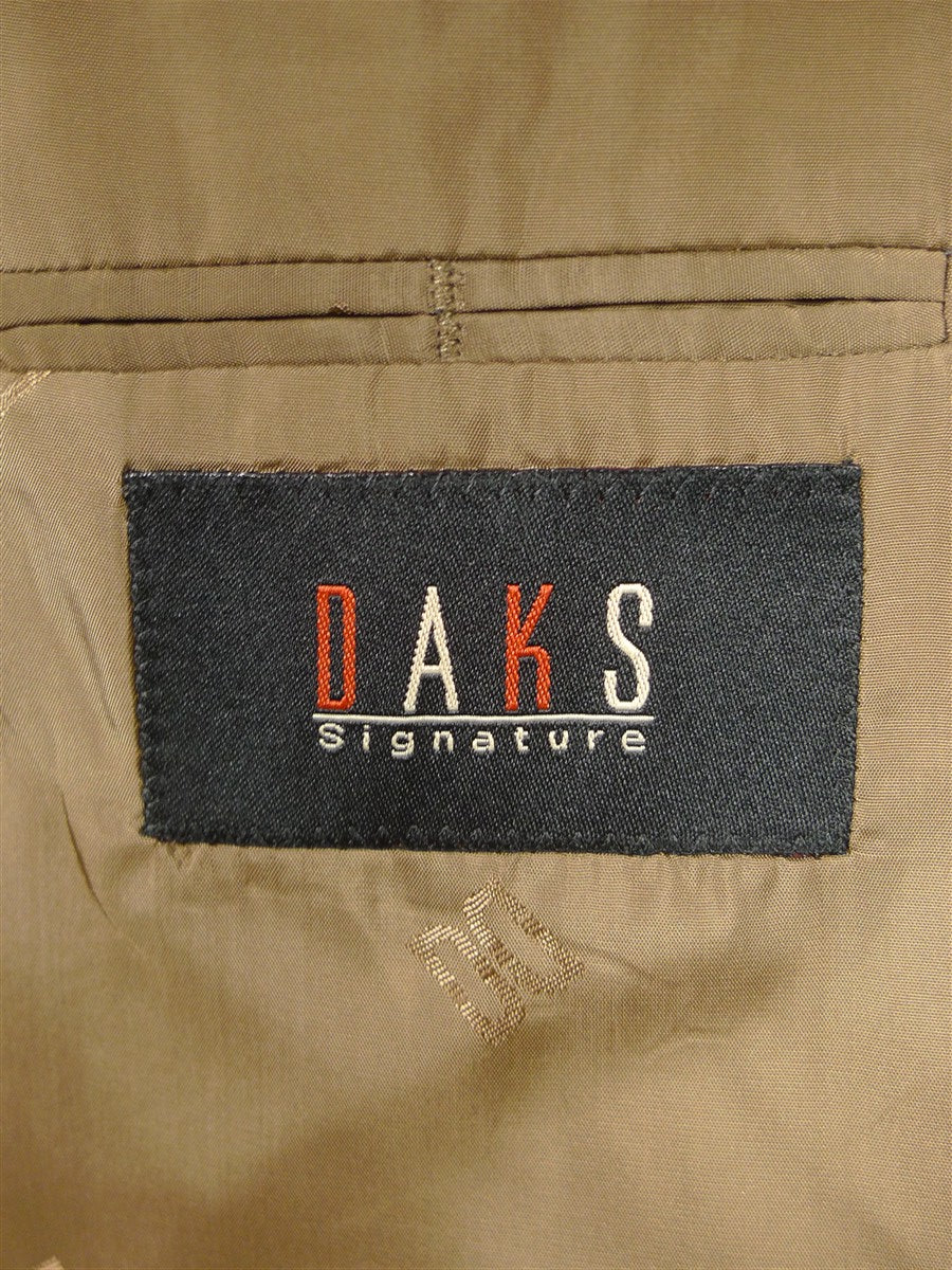 26/0206 immaculate daks london wp check tweed wool sports jacket blazer 41 regular