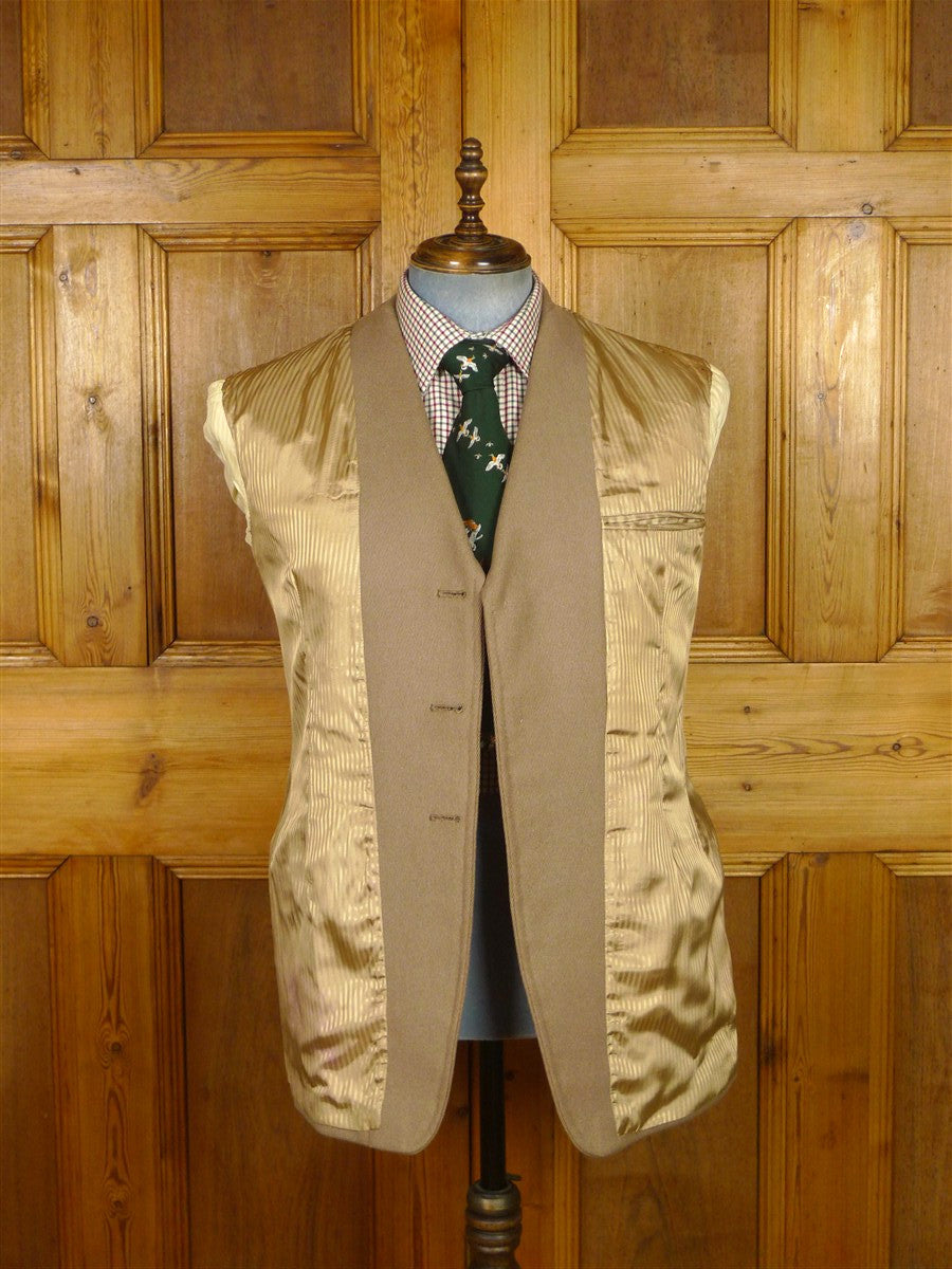 26/0229 exceptional vintage harry hall extra-heavyweight fawn brown cavalry twill country suit 41 regular