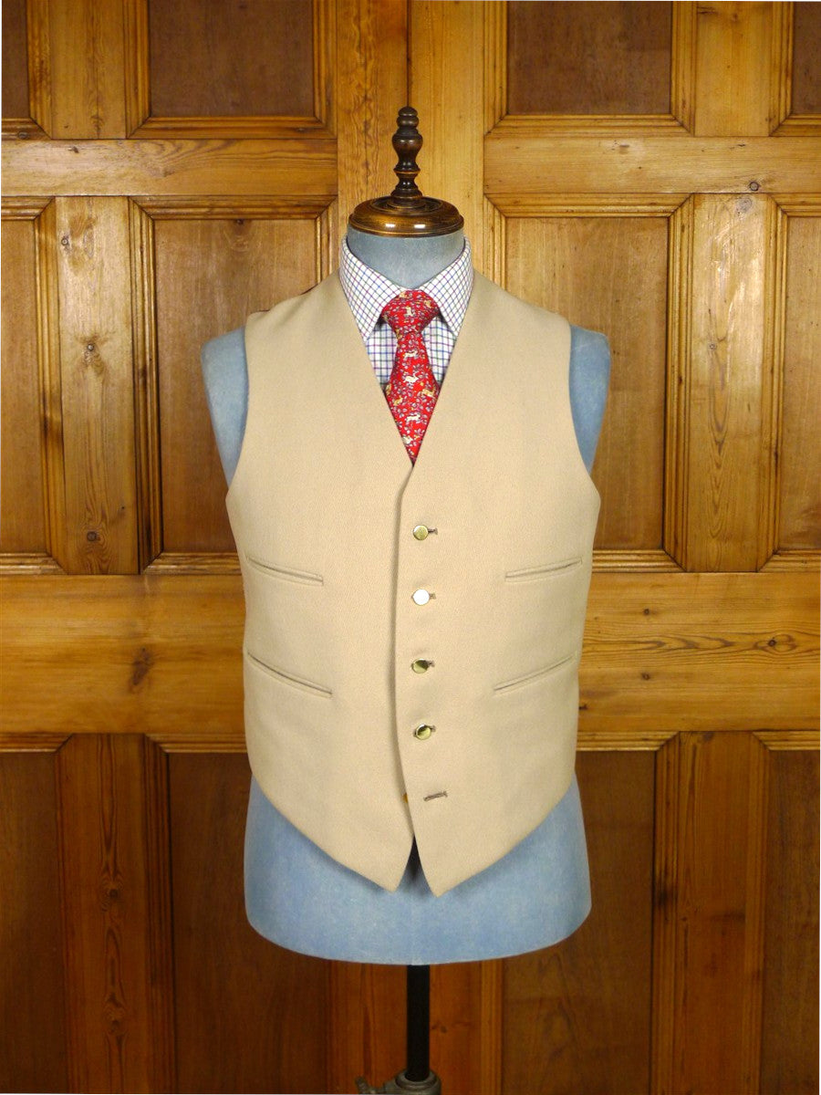 26/0227 exceptional vintage heavyweight beige cavalry twill country waistcoat w/ brass buttons 40