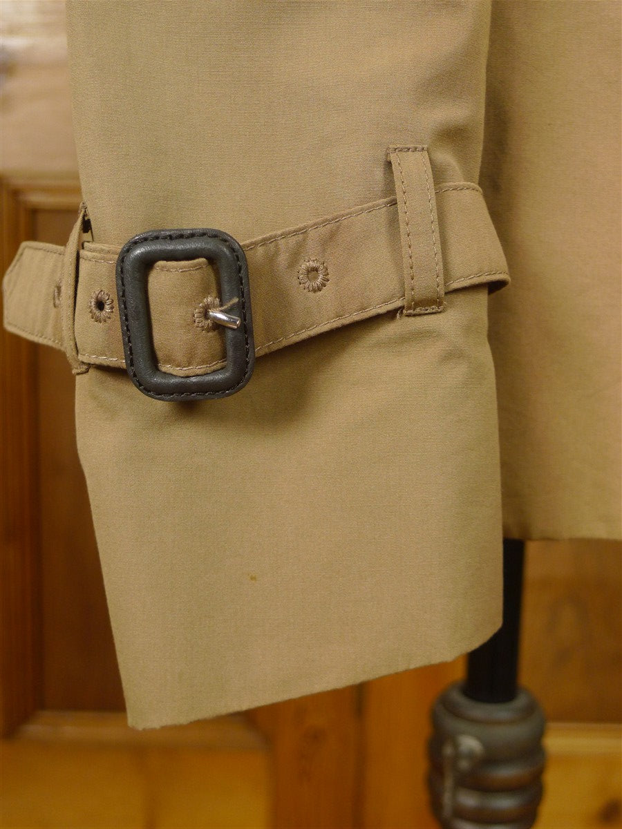 26/0230 nearly new aquascutum tan brown d/b lightweight pea coat raincoat w/ faux fur collar 38