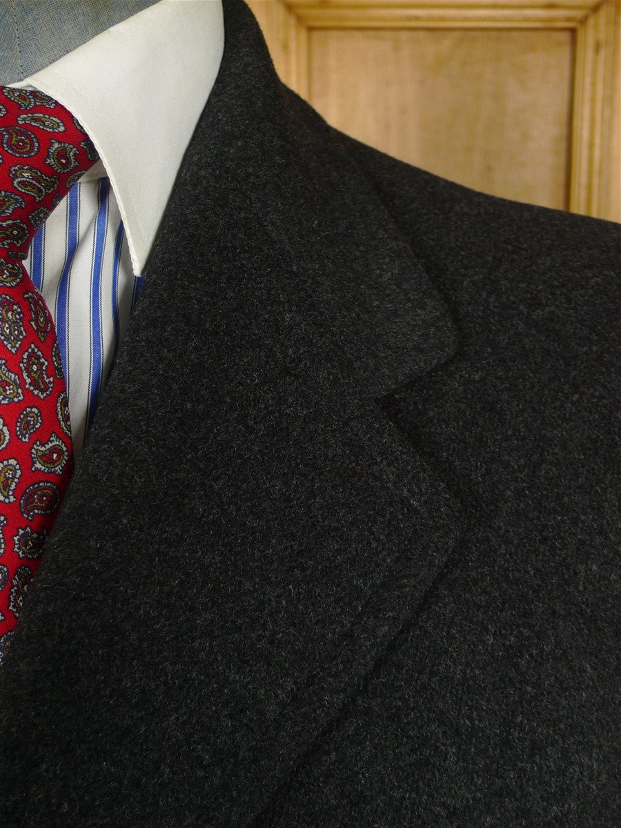 26/0236 immaculate heavyweight vintage charcoal grey crombie wool overcoat 42 regular