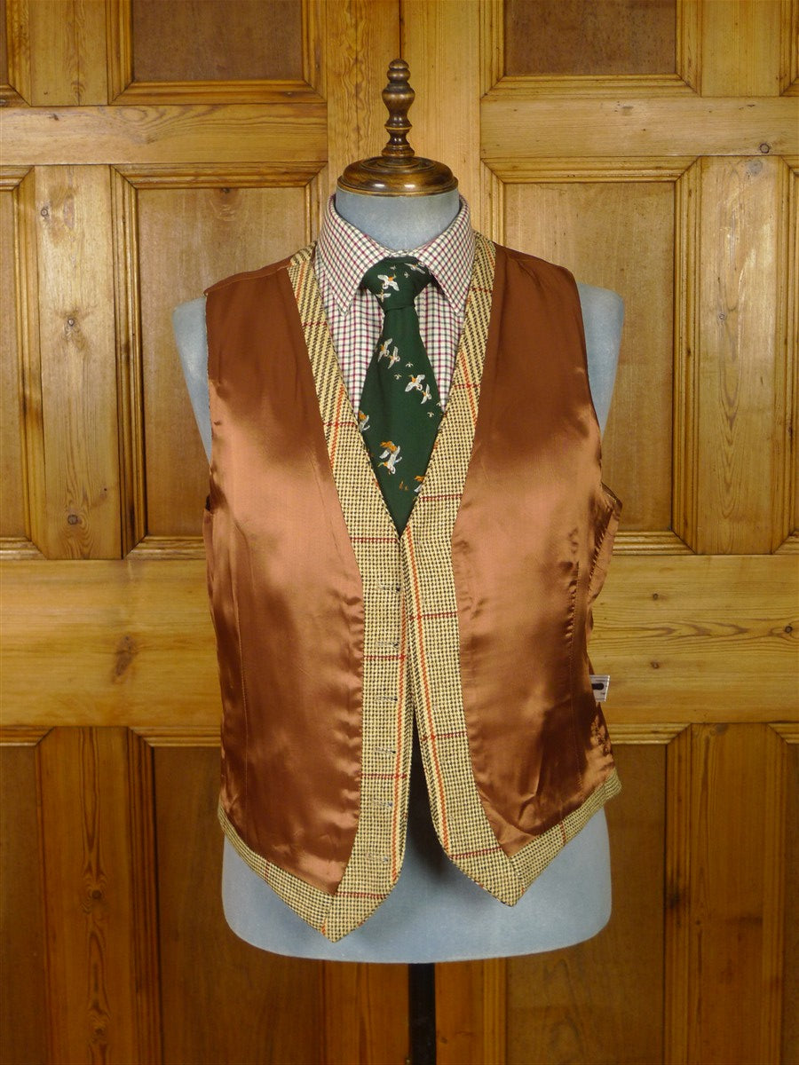 26/0270 immaculate 2018 perthshire estates bespoke sporting check tweed jacket and waistcoat 44 regular