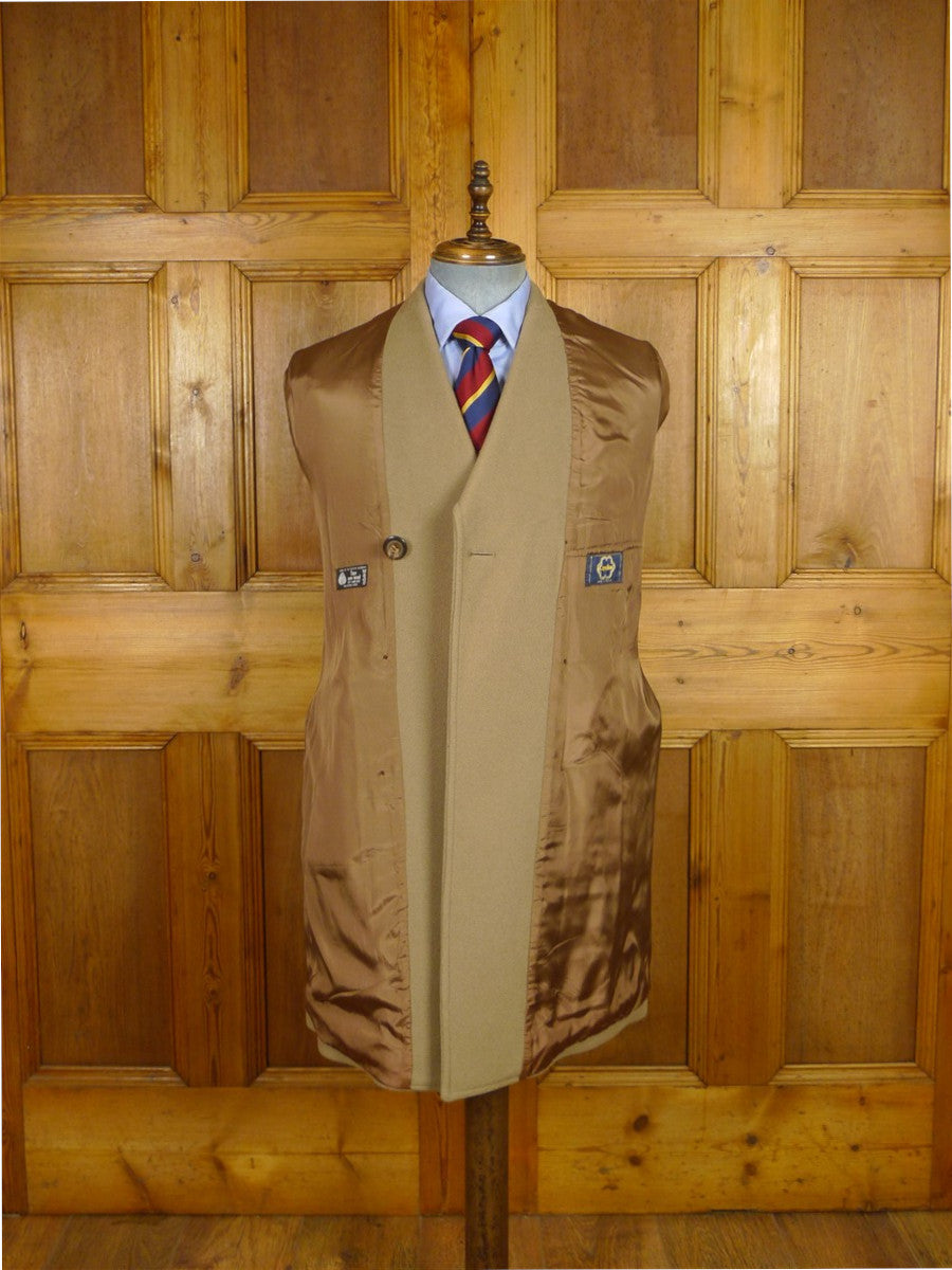 26/0295 vintage british warm style overcoat w/ leather buttons 36-38