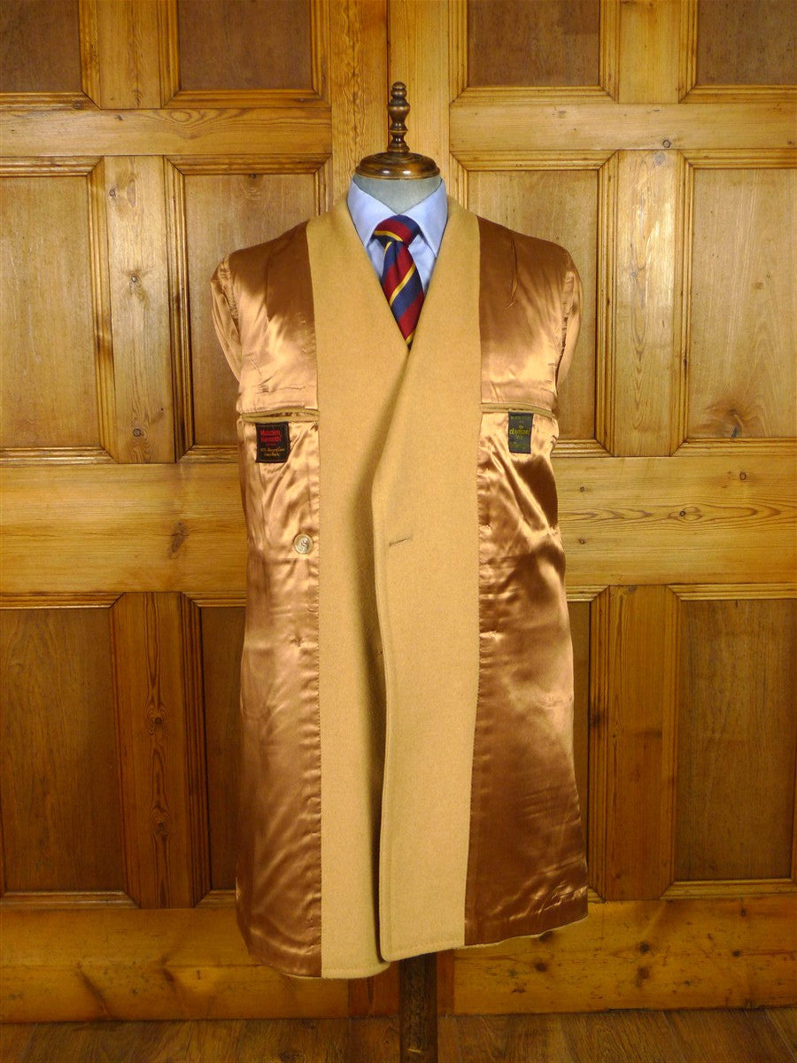 26/0314 wonderful vintage pure camelhair polo style d/b overcoat coat w/ back strap 38-40