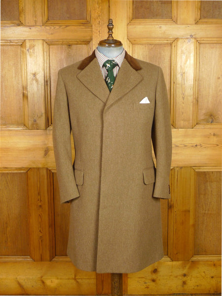 26/0307 immaculate vintage aquascutum fawn brown venetian wool covert coat overcoat w/ velvet collar 41-42