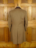 26/0307 immaculate vintage aquascutum fawn brown venetian wool covert coat overcoat w/ velvet collar 41-42