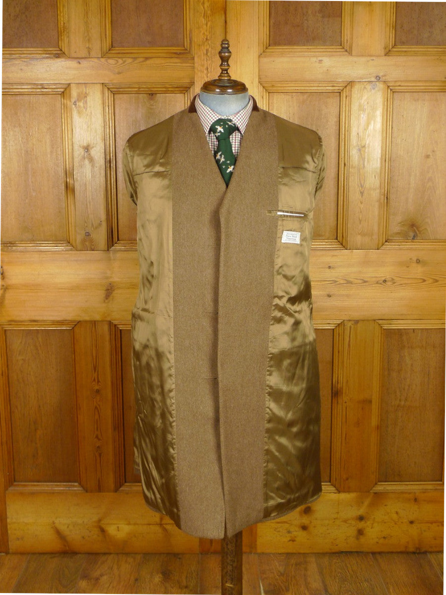 26/0307 immaculate vintage aquascutum fawn brown venetian wool covert coat overcoat w/ velvet collar 41-42