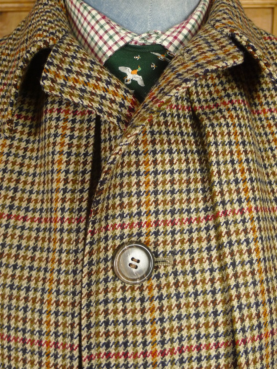 26/0308 near immaculate vintage baron of piccadilly scottish gun check tweed inverness cape 42