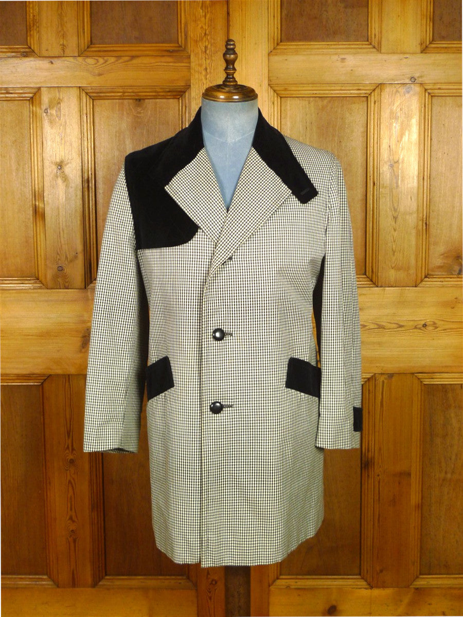 26/0304 very rare immaculate aquascutum 'aqua 5' b&w dogtooth check coat / drape jacket w/ velvet facings 38-39 short to regular