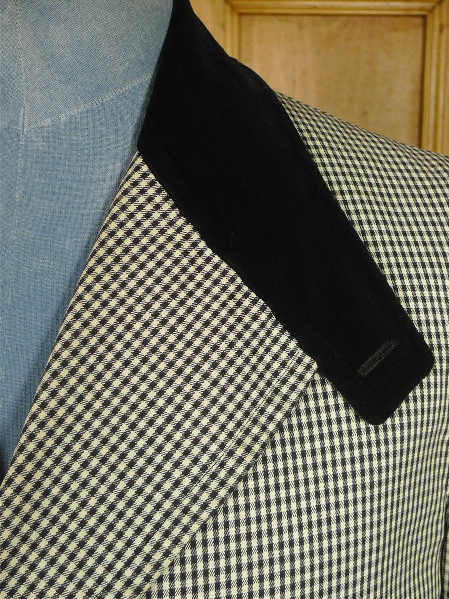 26/0304 very rare immaculate aquascutum 'aqua 5' b&w dogtooth check coat / drape jacket w/ velvet facings 38-39 short to regular