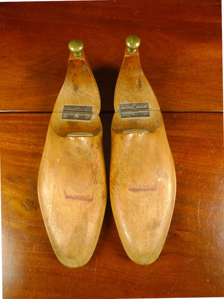 26/0404 genuine vintage wooden shoe block tree 7