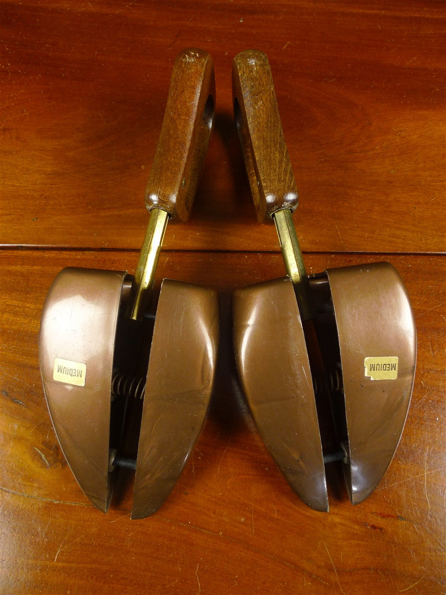 26/0408 genuine vintage church's wood & plastic shoe block tree 8 - 9