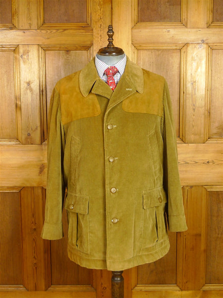 26/0433 near immaculate invertere 'the squire' corduroy shooting jacket w/ suede facings and red linings 44