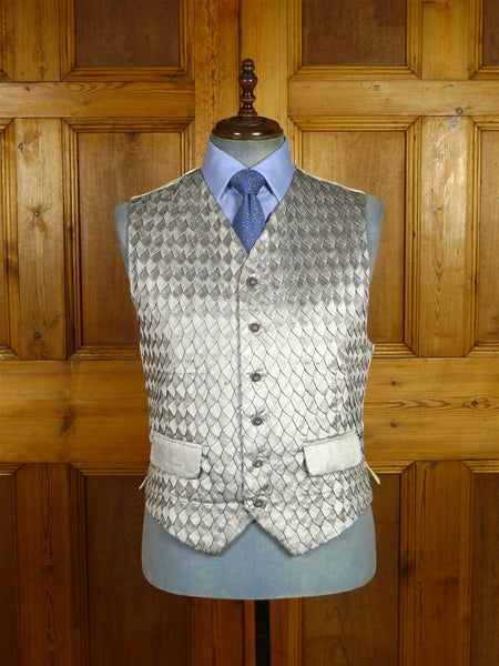 26/0444 gary anderson savile row grey textured silk morning waistcoat 44