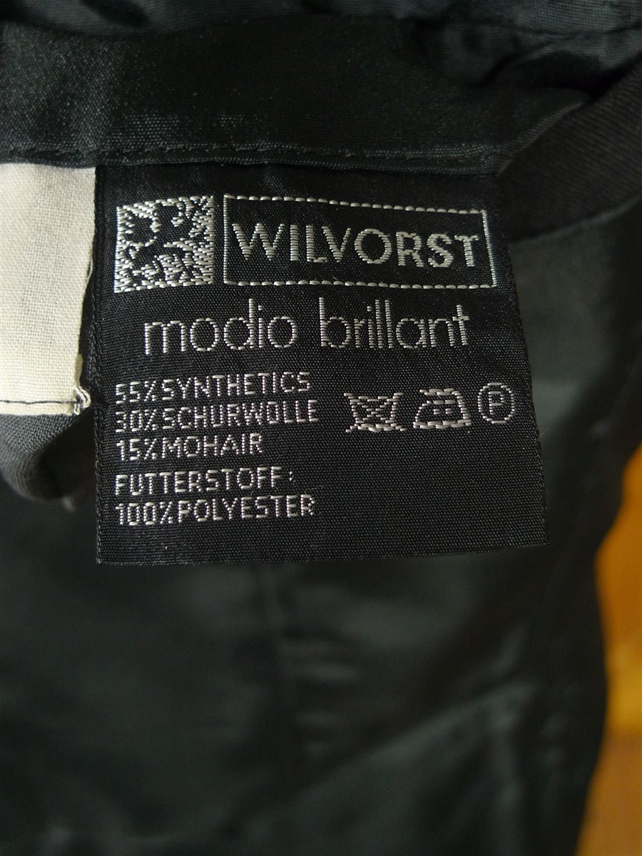 26/0475 immaculate british vintage black wool-mohair mix morning coat 39-40 long