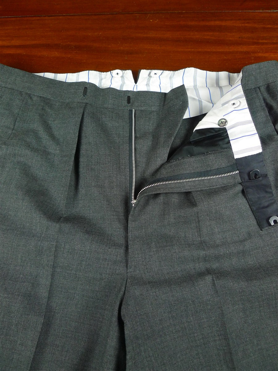 26/0497 near immaculate 2013 henry poole savile row bespoke grey pick weave 3-piece worsted suit 46 extra long