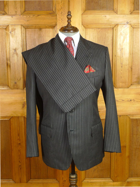 26/0501 immaculate lh napoli italian bespoke charcoal grey rope-stripe wool & cashmere suit w/ burgundy silk linings 42 regular