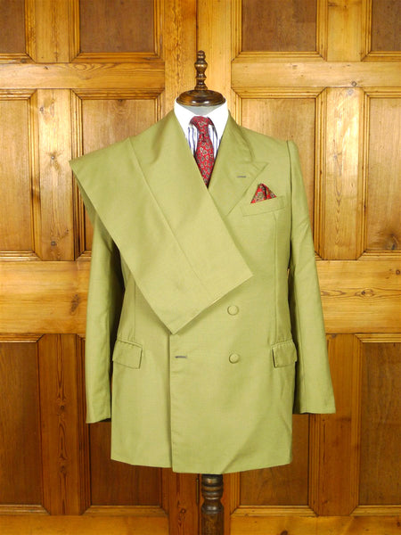 26/0520 beautiful 1960s madrid vintage khaki green 3/3 d/b mohair suit 44 regular