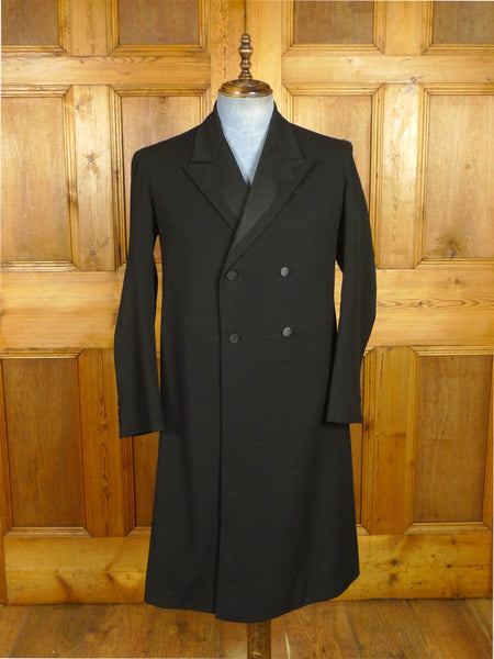 26/0538 genuine antique black wool d/b frock coat w/ beautiful detailing 42 short