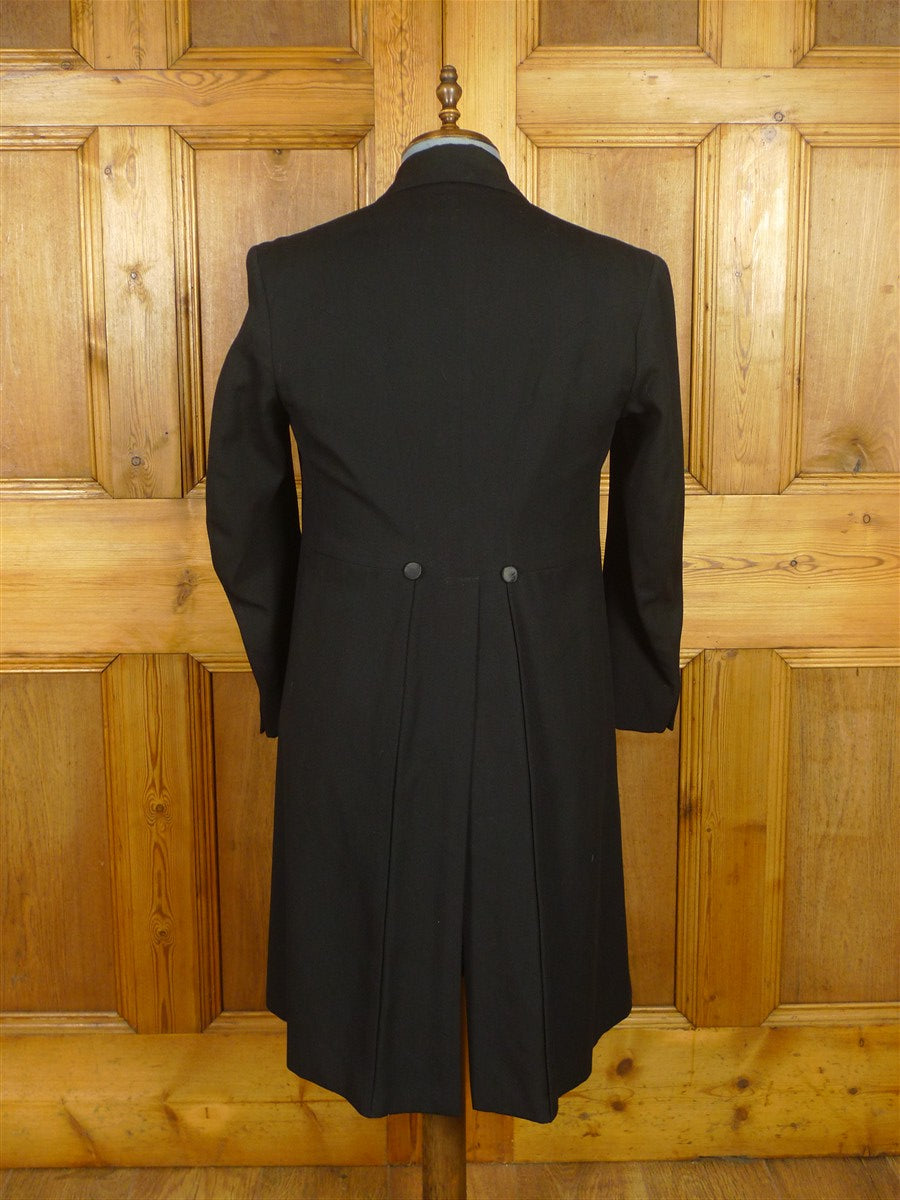 26/0538 genuine antique black wool d/b frock coat w/ beautiful detailing 42 short