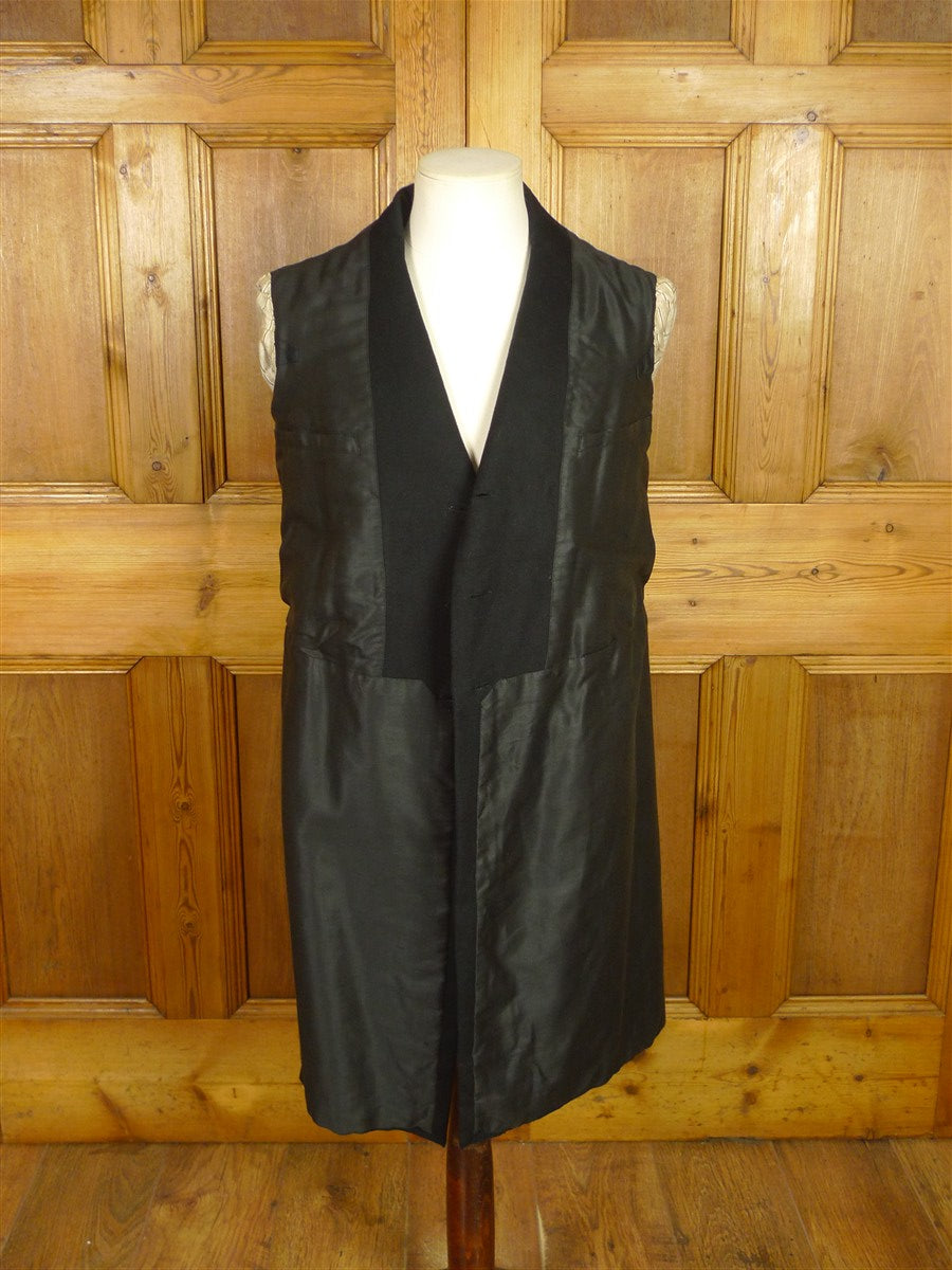 26/0541 genuine antique black wool d/b frock coat w/ beautiful detailing 35 short