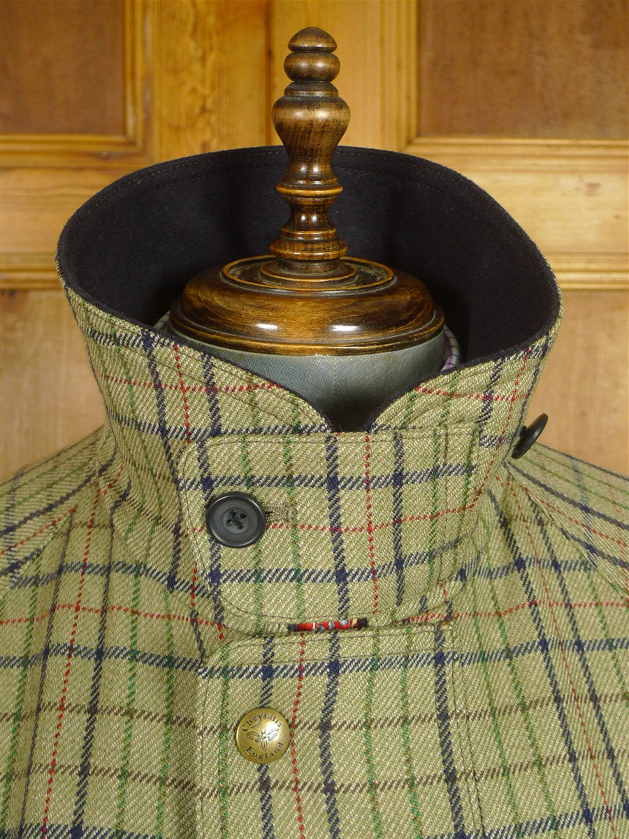 26/0544 near immaculate chrysalis green graph check tweed shooting jacket field coat w/ all weather membrane 44-45