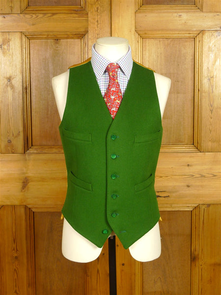 26/0569 immaculate john g hardy green doeskin wool country waistcoat w/ gold satin lining 37-38