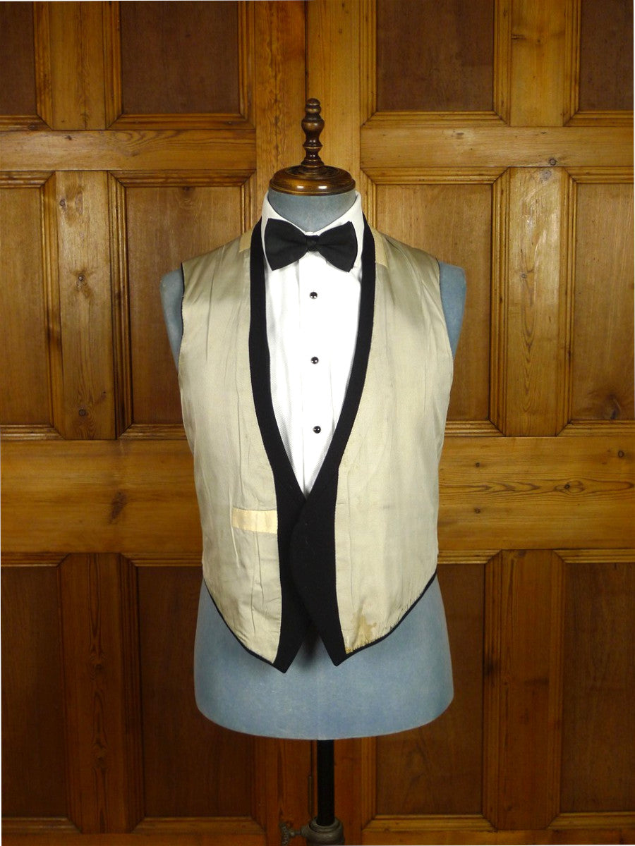 26/0585 vintage 1940s 1950s black barathea wool evening dress shawl waistcoat 39