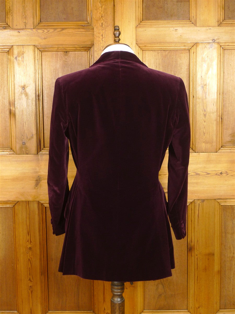 26/0601 beautiful 1973 vintage london bespoke burgundy silk-velvet shawl lapel dinner / smoking jacket 38 long