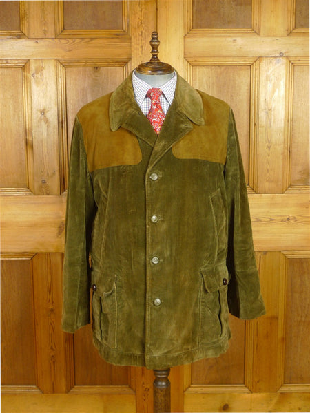 26/0596 VINTAGE INVERTERE 'THE SQUIRE' green corduroy shooting jacket w/ suede facings 44