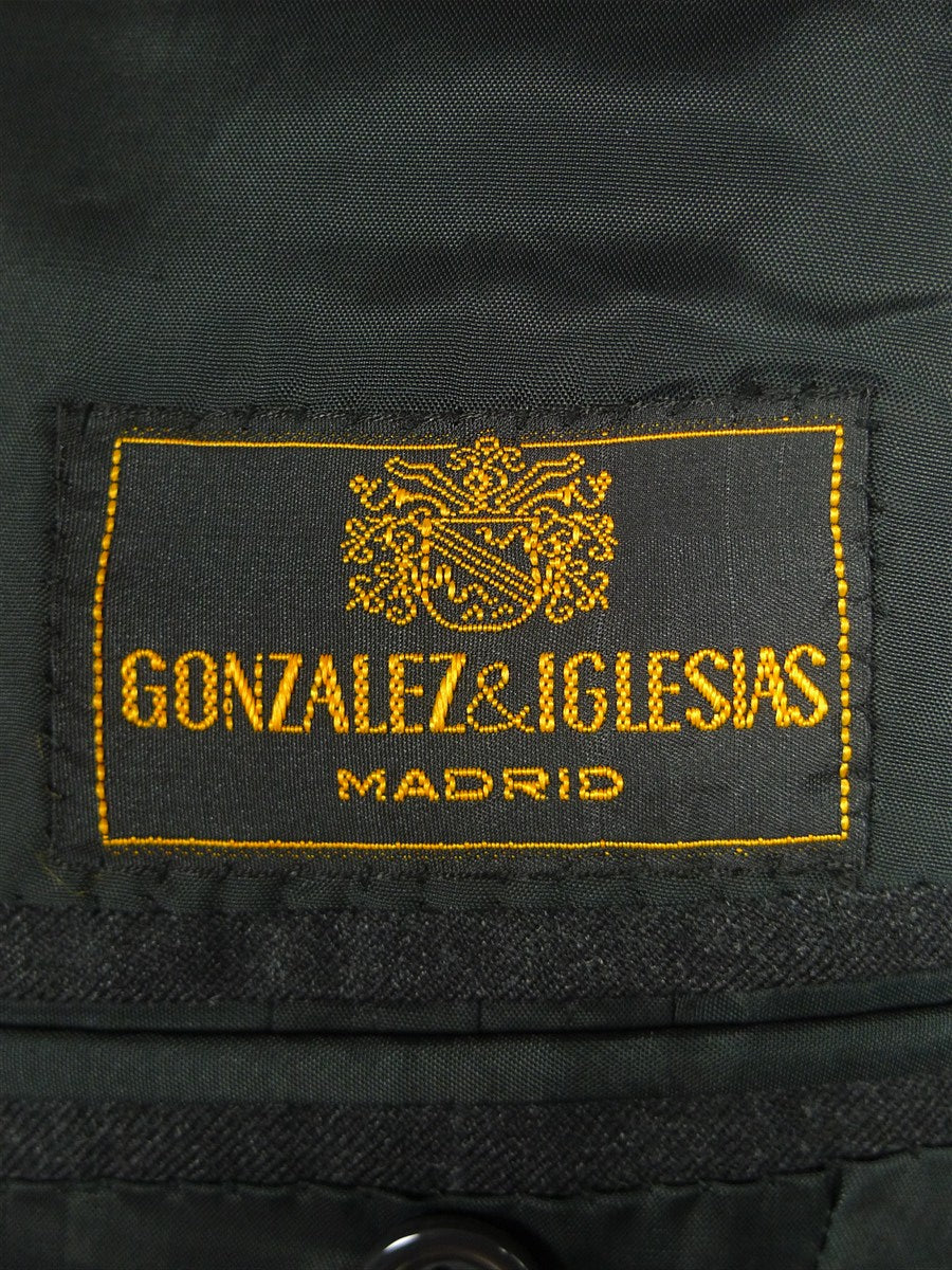 26/0635 madrid 1989 bespoke canvassed 90% merino wool & 10% cashmere grey d/b suit 44-45 regular