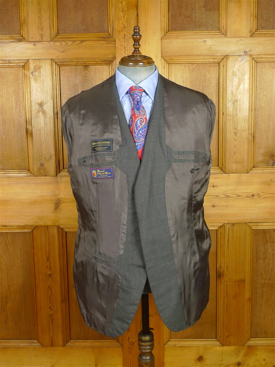 26/0636 immaculate 2002 madrid bespoke canvassed holland & sherry wool grey suit 46 regular