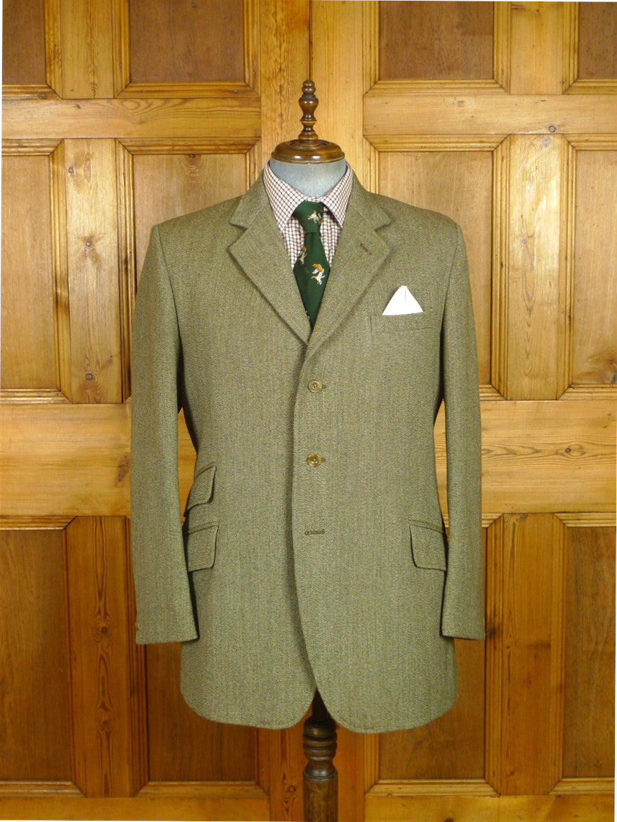 26/0645 immaculate swaine adeney heavyweight green keepers tweed hacking jacket w/ ghillie collar 44 regular