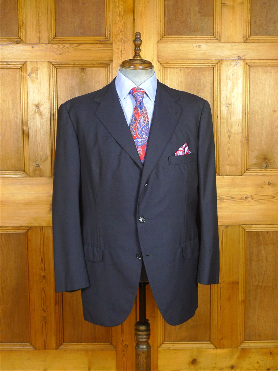 26/0639 immaculate 2002 madrid bespoke canvassed holland & sherry wool navy blue suit 46 regular