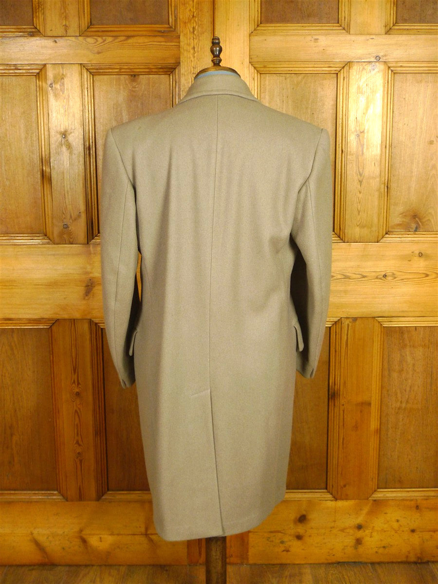 26/0652 wonderful genuine 1950s 1960s vintage british warm style overcoat w/ original leather buttons 42 regular