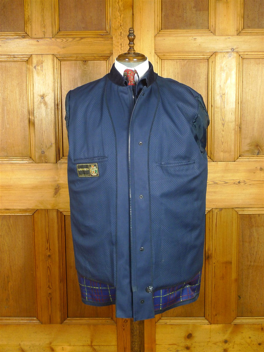 26/0658 wonderful immaculate vintage gannex navy blue coat raincoat overcoat mac 48-50