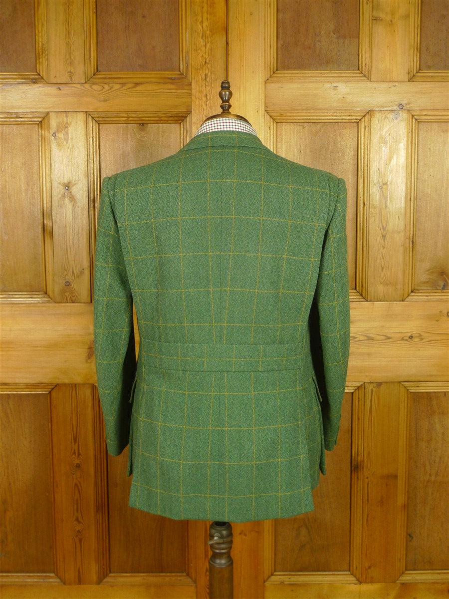 26/0692 immaculate stowers 2012 savile row bespoke green / amber wp check tweed norfolk style shooting jacket 41-42 short to regular