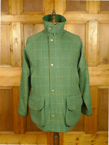 26/0695 immaculate stowers savile row bespoke green / amber wp check tweed shooting coat 44