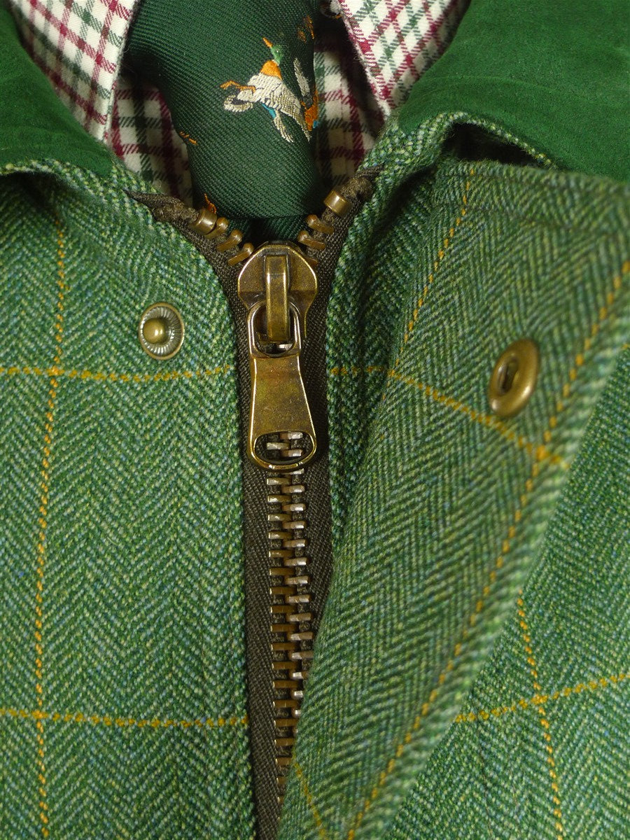 26/0695 immaculate stowers savile row bespoke green / amber wp check tweed shooting coat 44