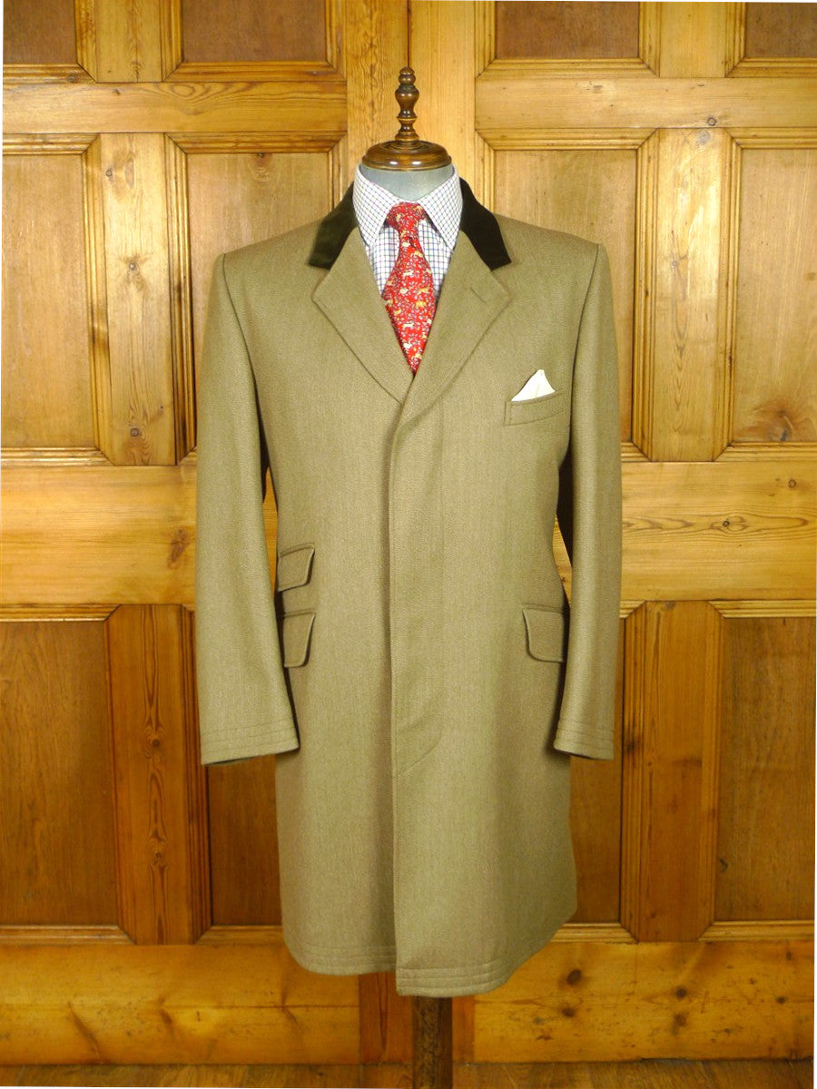 26/0691 immaculate vintage crombie stone venetian wool covert coat overcoat 44-45 regular