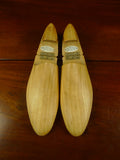 26/0711 beautiful vintage george cleverly black leather brogue slip-on shoe w/ bags uk 9