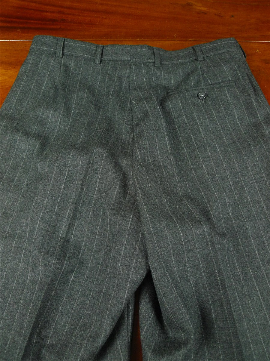 26/0731 near immaculate vintage crombie grey chalk-stripe worsted flannel d/b suit 42 long