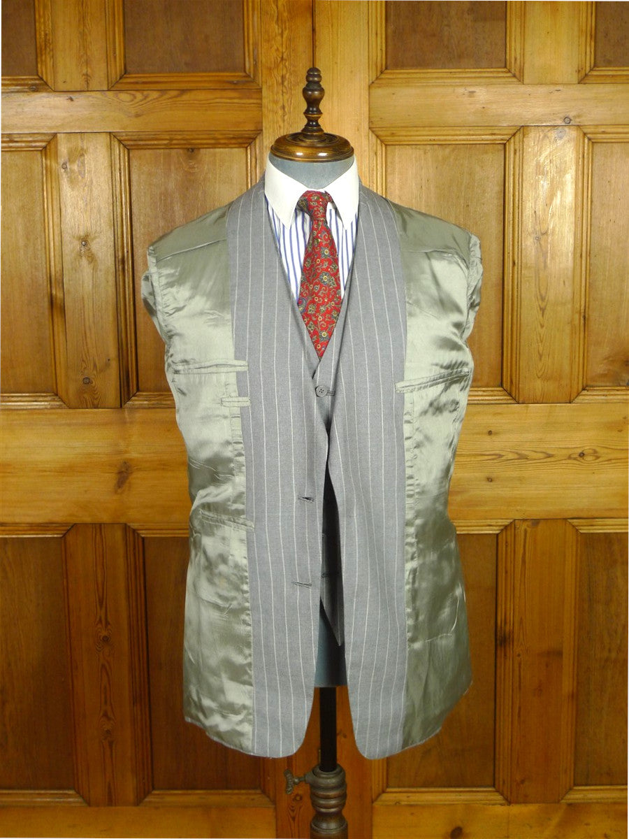 26/0727 near immaculate 2002 anderson & seheppard savile row bespoke grey pin-stripe worsted wool 3-piece suit 38-39 regular
